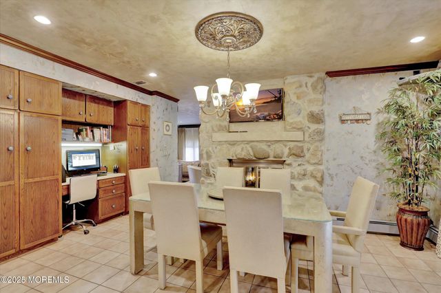 17 Emerald Drive, Morganville, NJ 07751
