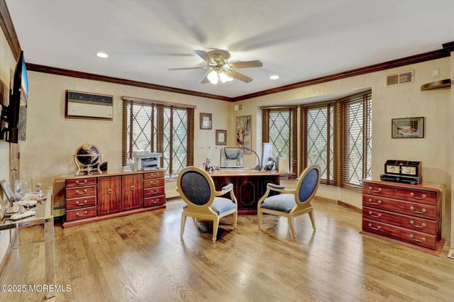 17 Emerald Drive, Morganville, NJ 07751
