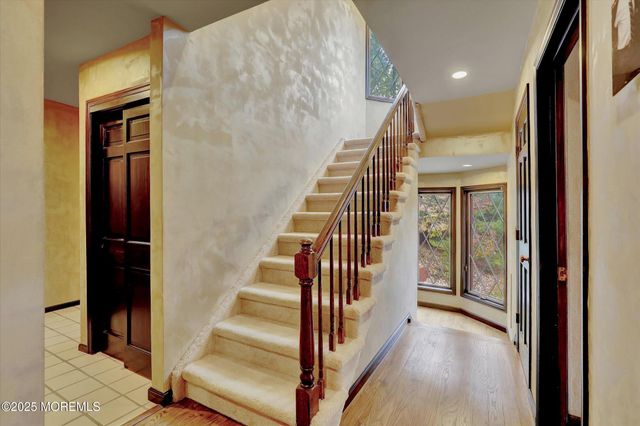 17 Emerald Drive, Morganville, NJ 07751