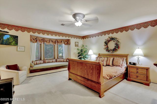 17 Emerald Drive, Morganville, NJ 07751