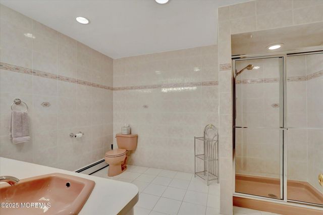 17 Emerald Drive, Morganville, NJ 07751
