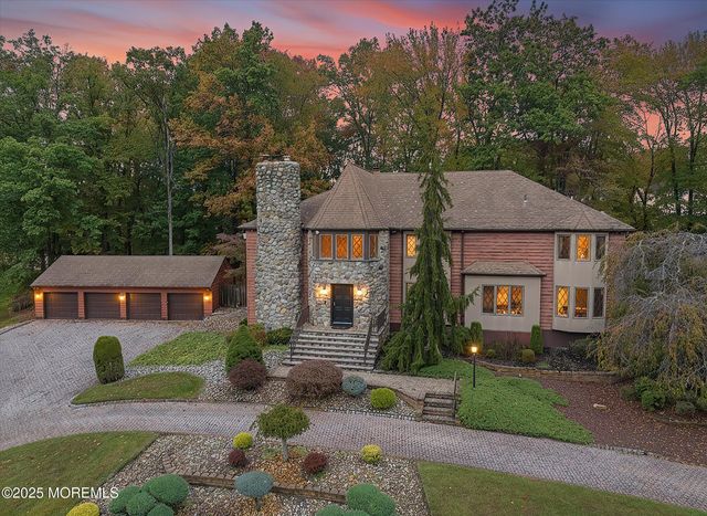 17 Emerald Drive, Morganville, NJ 07751