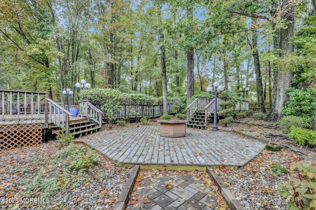 17 Emerald Drive, Morganville, NJ 07751