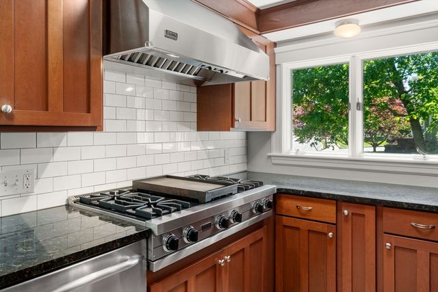 50 Stow St, Waltham, MA 02453