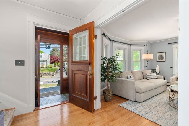 50 Stow St, Waltham, MA 02453