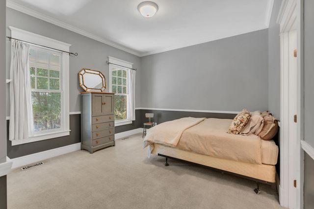 94 Oak Shadow Dr, Loretto, TN 38469