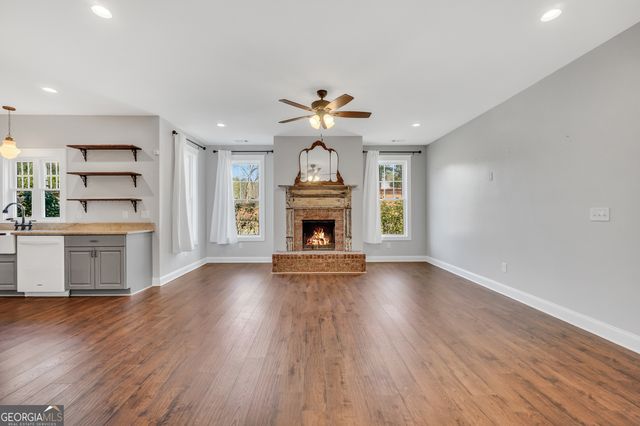 200 Douglas Creek Road, Flovilla, GA 30216