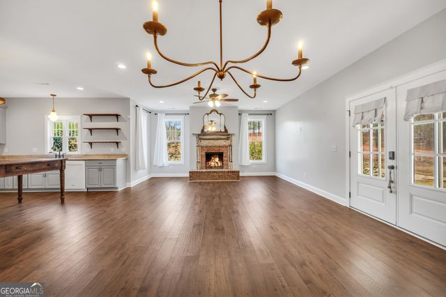 200 Douglas Creek Road, Flovilla, GA 30216