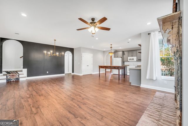 200 Douglas Creek Road, Flovilla, GA 30216