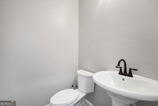 200 Douglas Creek Road, Flovilla, GA 30216