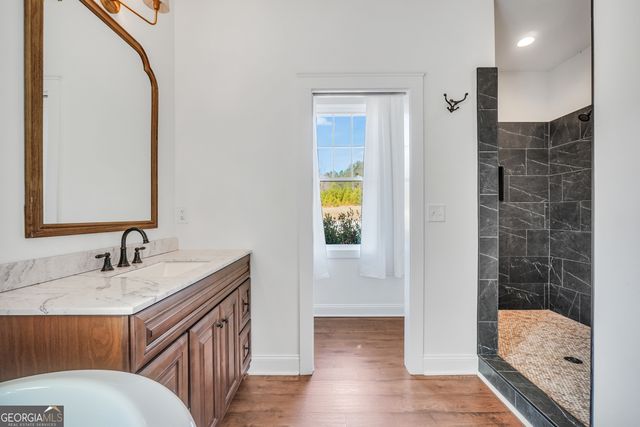 200 Douglas Creek Road, Flovilla, GA 30216