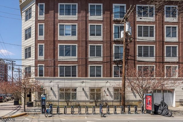 82 Clinton St 6F, Hoboken City, NJ 07030