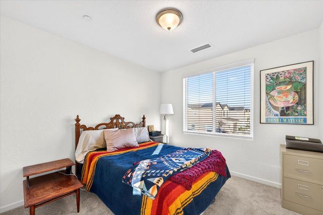 2327 N Hartford Drive, Fresno, CA 93727