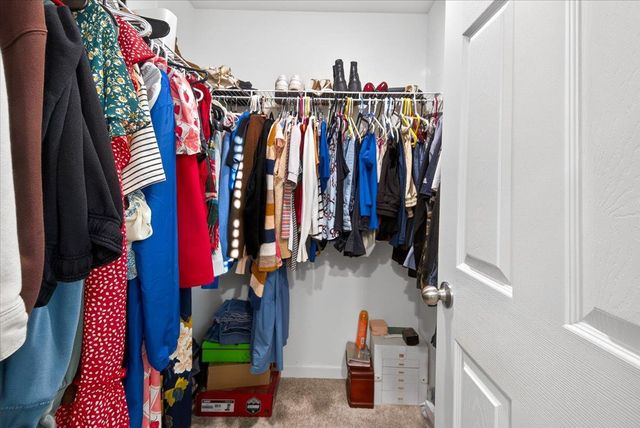 2327 N Hartford Drive, Fresno, CA 93727