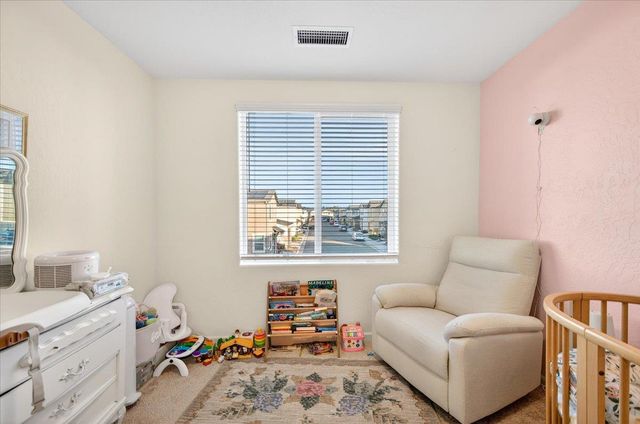 2327 N Hartford Drive, Fresno, CA 93727