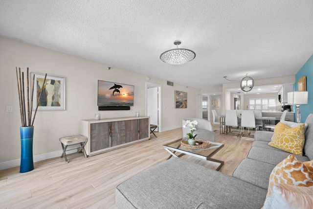 1045 Ocean Drive 503, Juno Beach, FL 33408