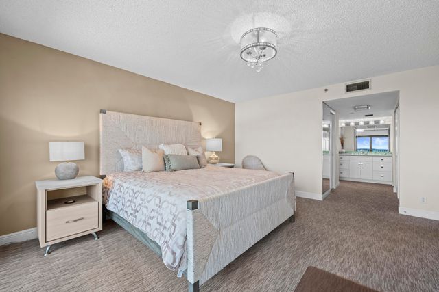 1045 Ocean Drive 503, Juno Beach, FL 33408
