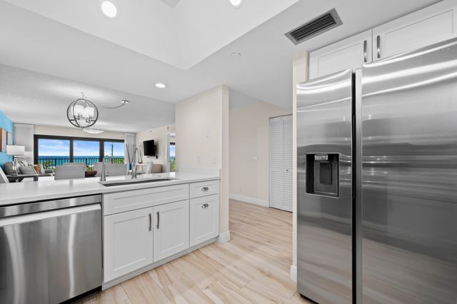 1045 Ocean Drive 503, Juno Beach, FL 33408