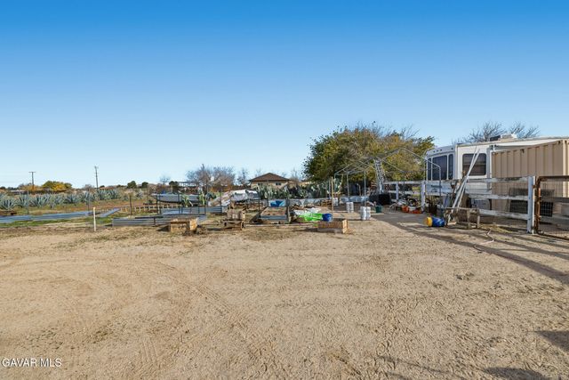 10817 E Avenue R-12, Littlerock, CA 93543