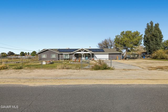 10817 E Avenue R-12, Littlerock, CA 93543