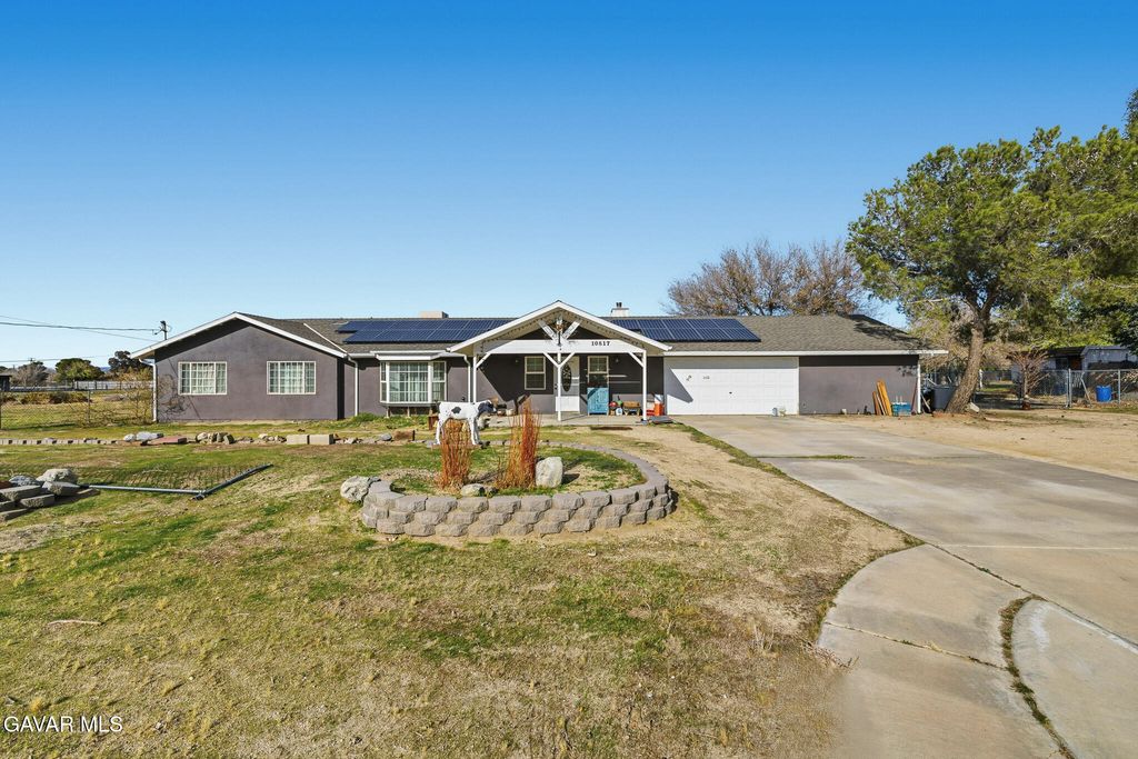 10817 E Avenue R-12, Littlerock, CA 93543