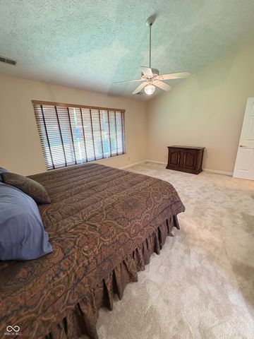 5728 Cross Bridge Court, Plainfield, IN 46168