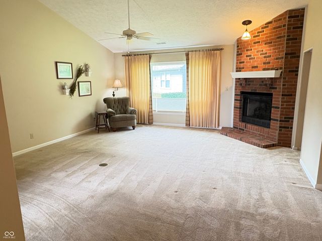 5728 Cross Bridge Court, Plainfield, IN 46168