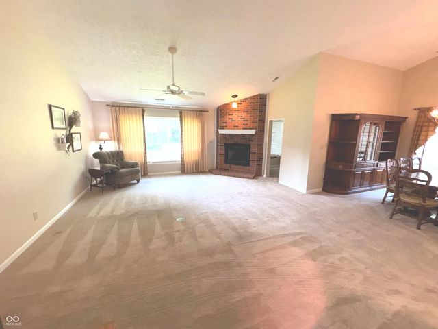 5728 Cross Bridge Court, Plainfield, IN 46168