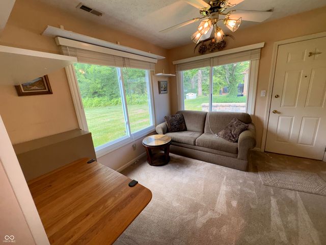 5728 Cross Bridge Court, Plainfield, IN 46168