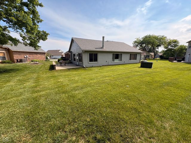5728 Cross Bridge Court, Plainfield, IN 46168