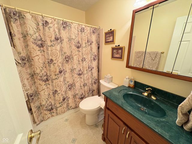 5728 Cross Bridge Court, Plainfield, IN 46168