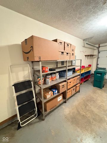 5728 Cross Bridge Court, Plainfield, IN 46168