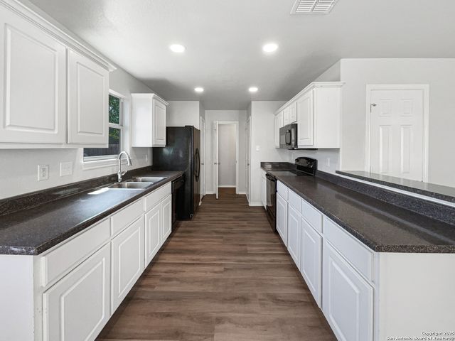 5526 Bat, San Antonio, TX 78252