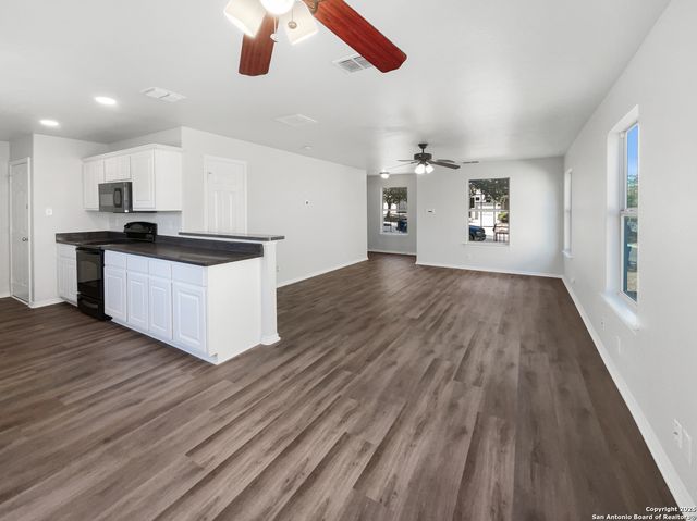 5526 Bat, San Antonio, TX 78252
