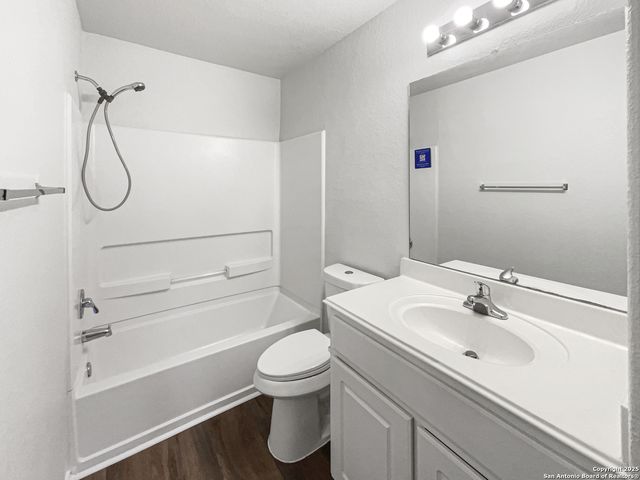 5526 Bat, San Antonio, TX 78252
