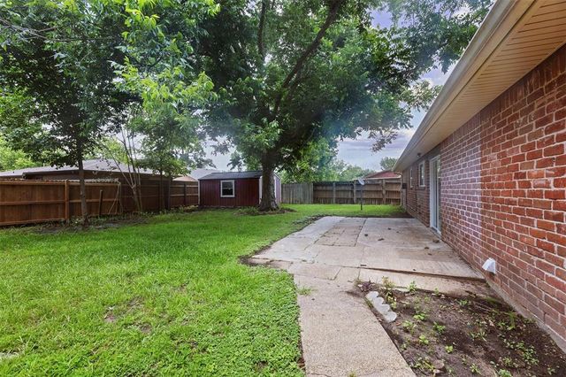 12531 Enchanted Path Drive, Houston, TX 77044