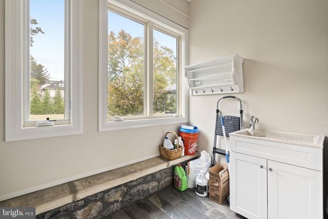 662 S HIGHLAND AVE, Merion Station, PA 19066