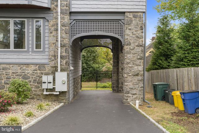 662 S HIGHLAND AVE, Merion Station, PA 19066