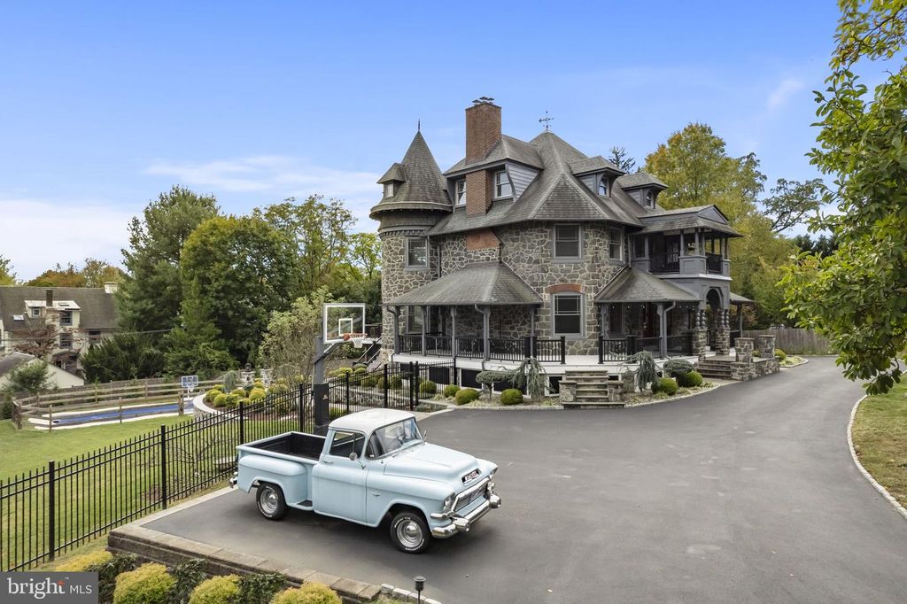 662 S HIGHLAND AVE, Merion Station, PA 19066