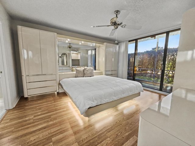 2811 Village Boulevard 101, West Palm Beach, FL 33409