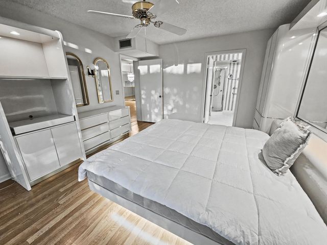 2811 Village Boulevard 101, West Palm Beach, FL 33409