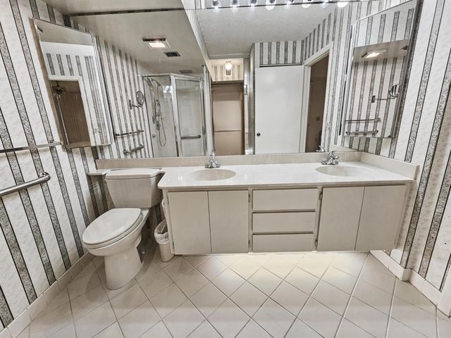 2811 Village Boulevard 101, West Palm Beach, FL 33409