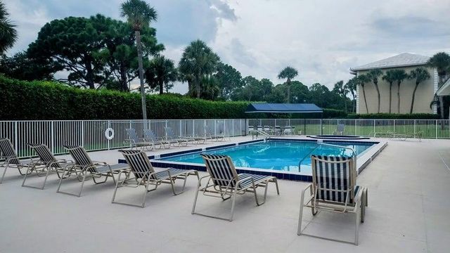 2811 Village Boulevard 101, West Palm Beach, FL 33409