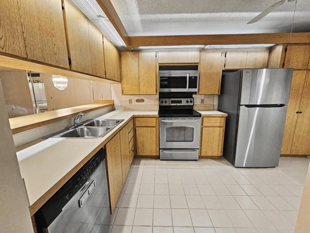 2811 Village Boulevard 101, West Palm Beach, FL 33409