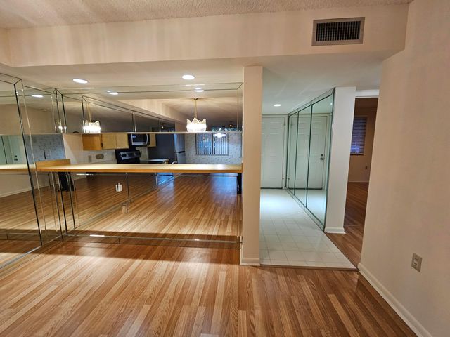 2811 Village Boulevard 101, West Palm Beach, FL 33409