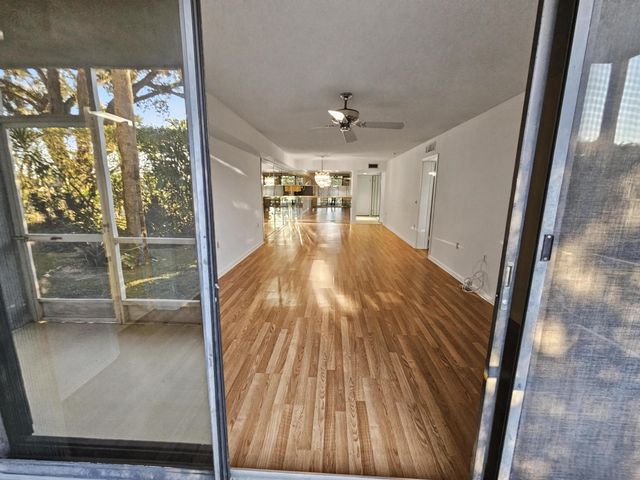 2811 Village Boulevard 101, West Palm Beach, FL 33409