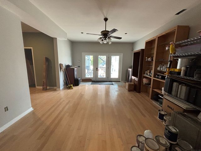 33 Walnut Tree Hill Road, Shelton, CT 06484