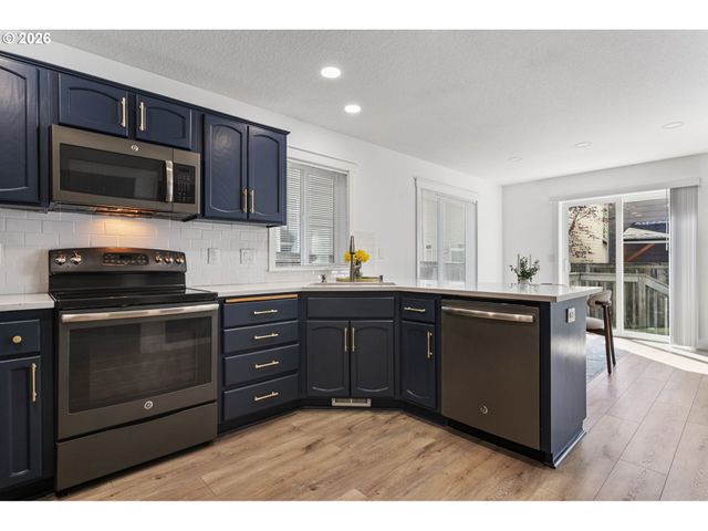 423 Nw 153RD St, Vancouver, WA 98685