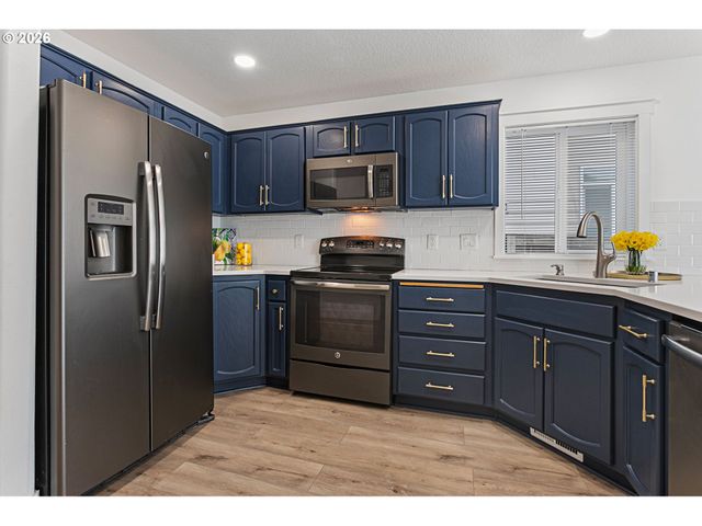 423 Nw 153RD St, Vancouver, WA 98685