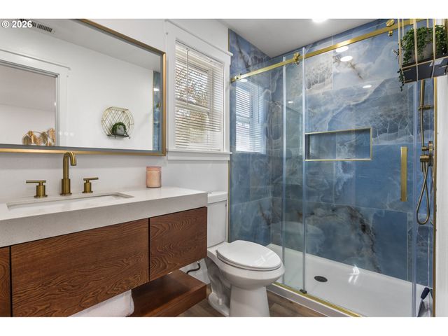 423 Nw 153RD St, Vancouver, WA 98685